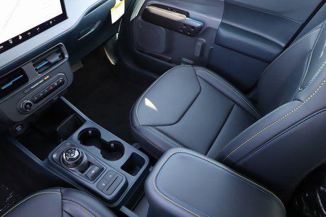 New 2025 Ford Maverick Lobo AWD/4WD image 30