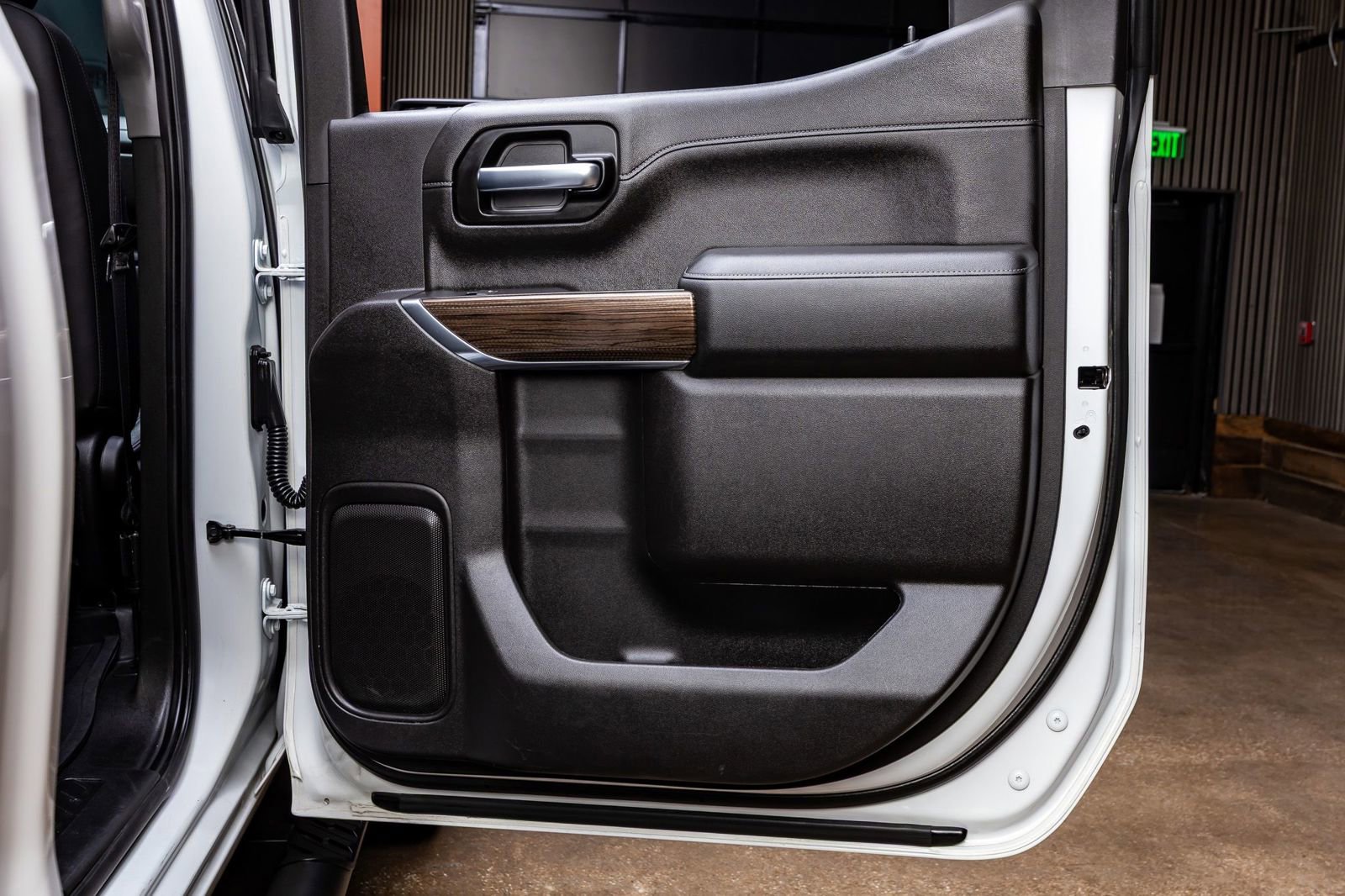 Used 2020 Chevrolet Silverado 1500 LT Trail Boss image 39