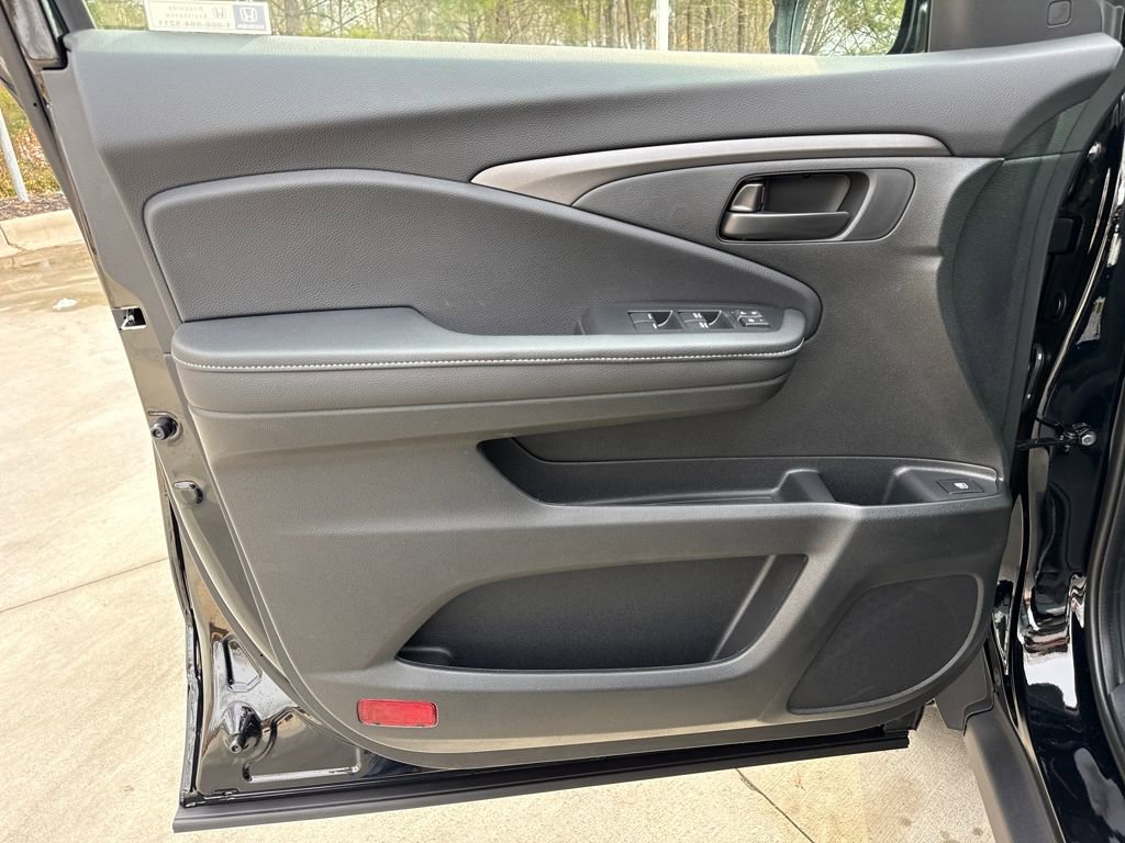 New 2026 Honda Ridgeline Sport image 12