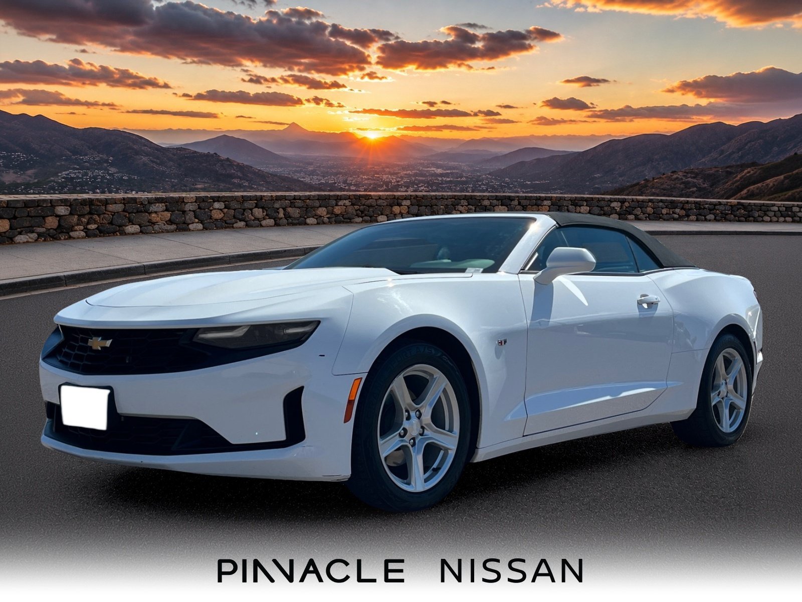 Used 2023 Chevrolet Camaro LT RWD image 1