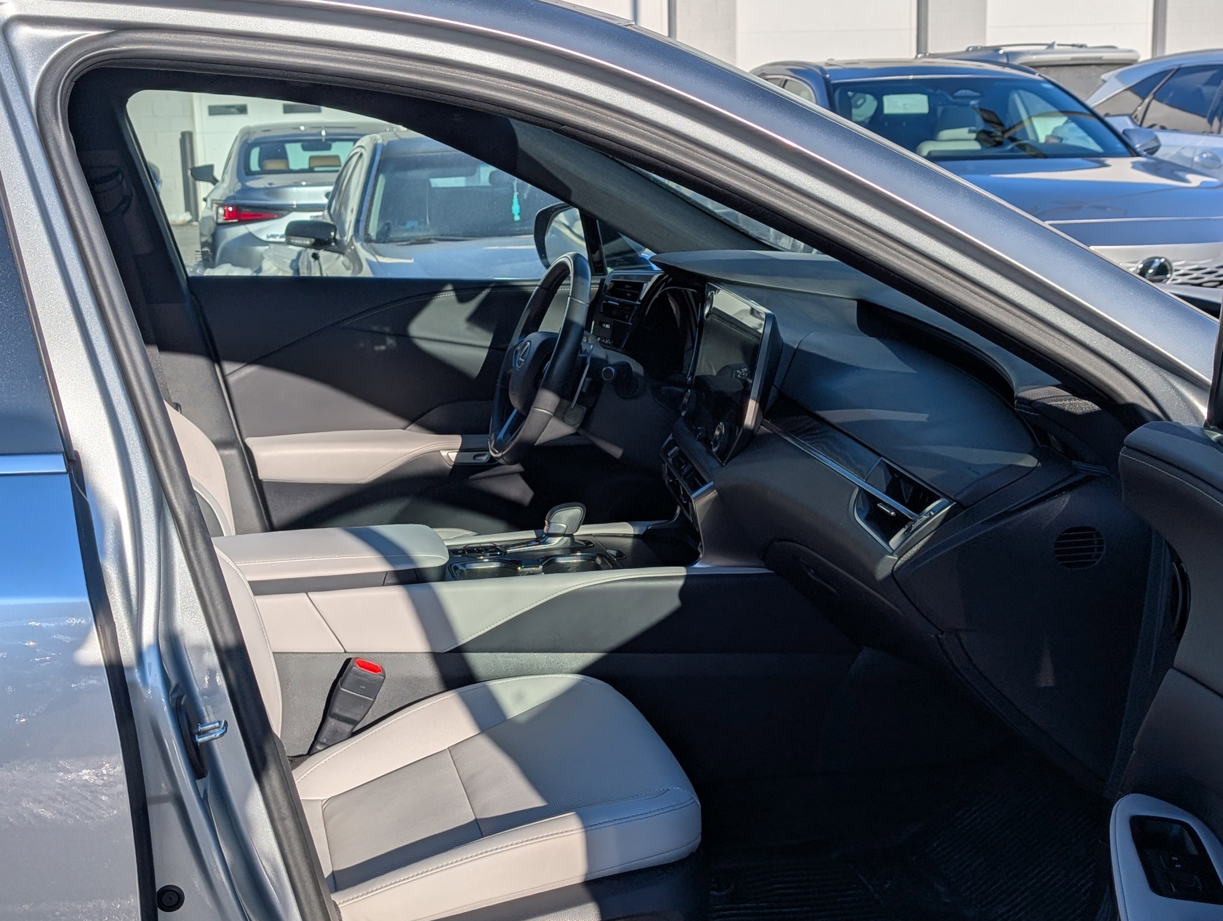 Certified 2023 Lexus RX 350h RX 350h Premium w/ Cold Area Package image 10