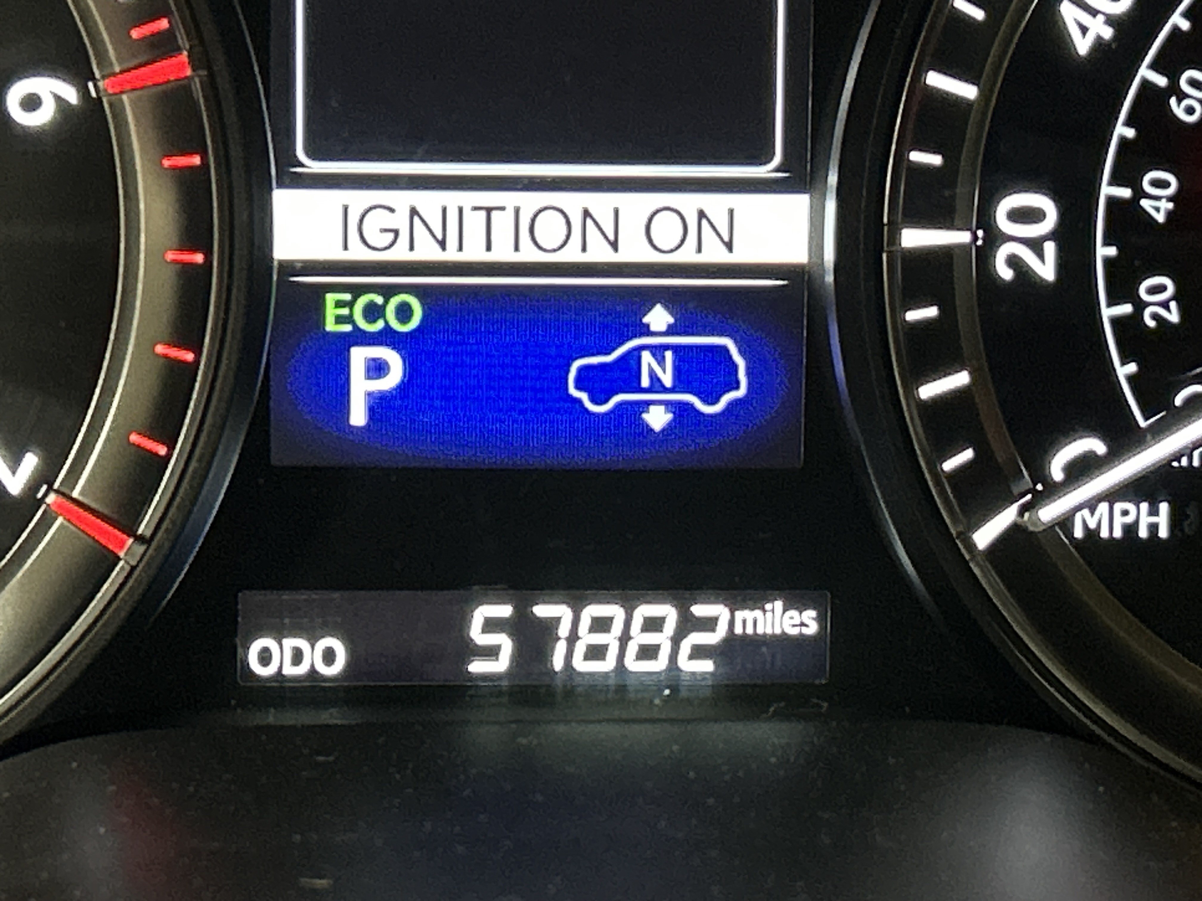 Used 2020 Lexus LX 570 4WD w/ Luxury Package image 22