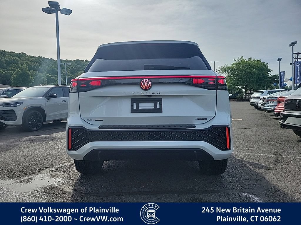 Certified 2026 Volkswagen Tiguan SEL R-Line AWD/4WD image 27