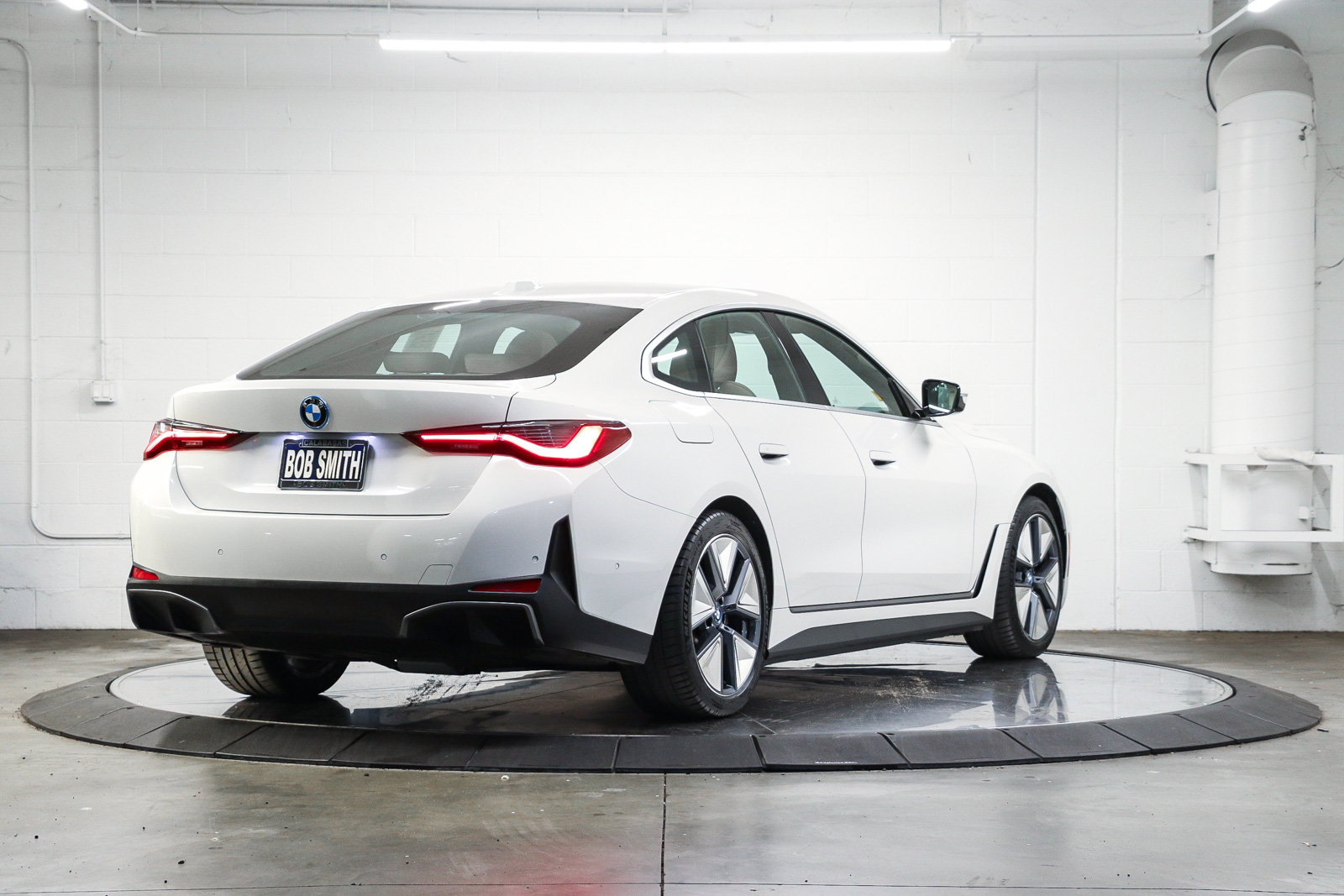 Certified 2023 BMW i4 eDrive40 w/ Parking Assistance Package RWD image 6