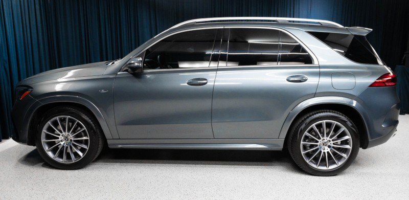 Certified 2025 Mercedes-Benz GLE 450e 4MATIC image 8