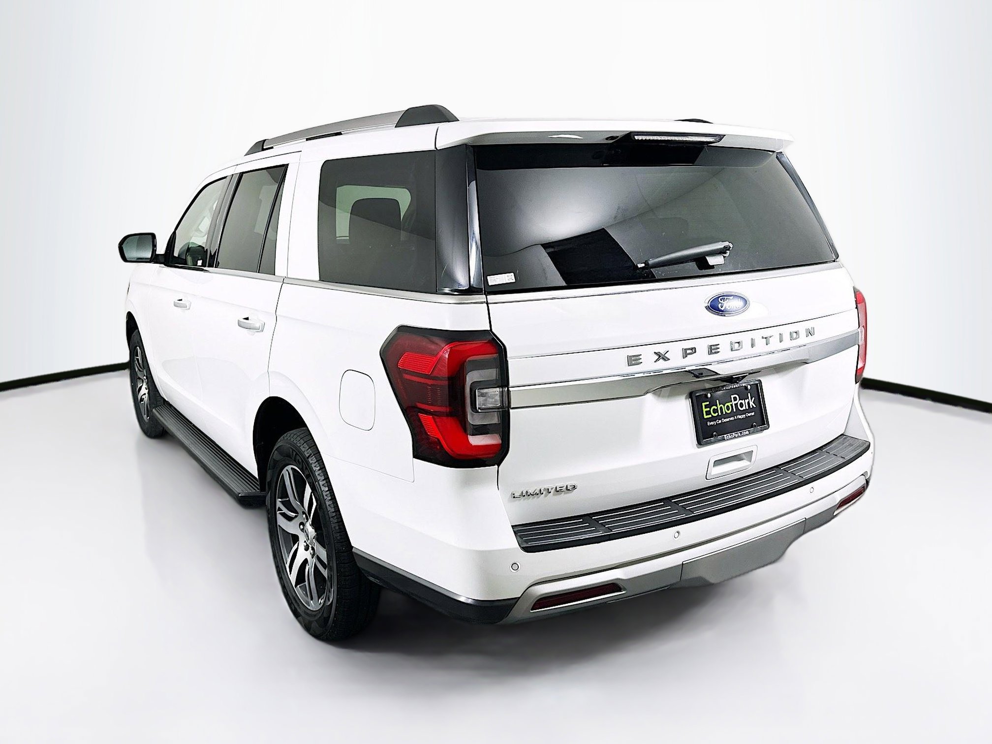 Used 2024 Ford Expedition Limited RWD image 5