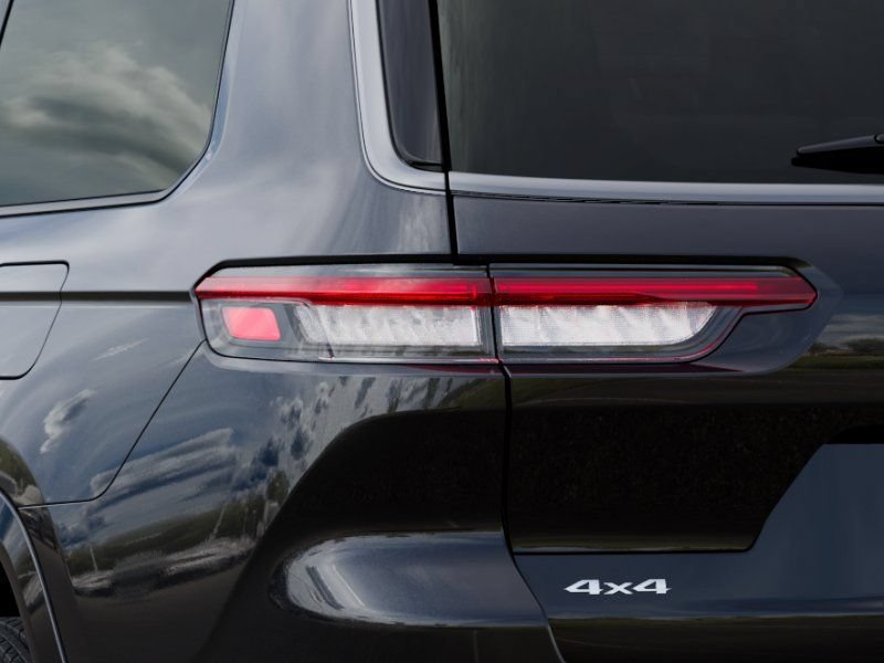 New 2026 Jeep Grand Cherokee L Limited AWD/4WD image 9