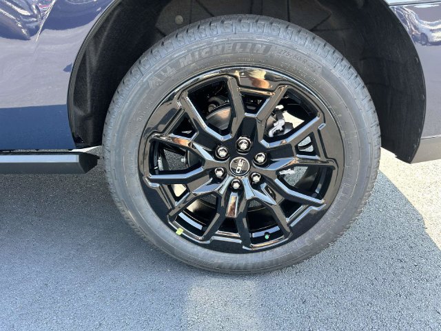 New 2027 Ford Expedition Platinum RWD image 8