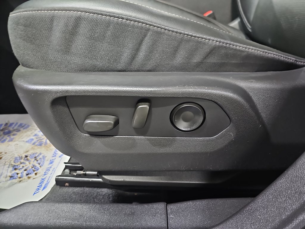 Used 2024 Buick Envision Preferred AWD/4WD image 34