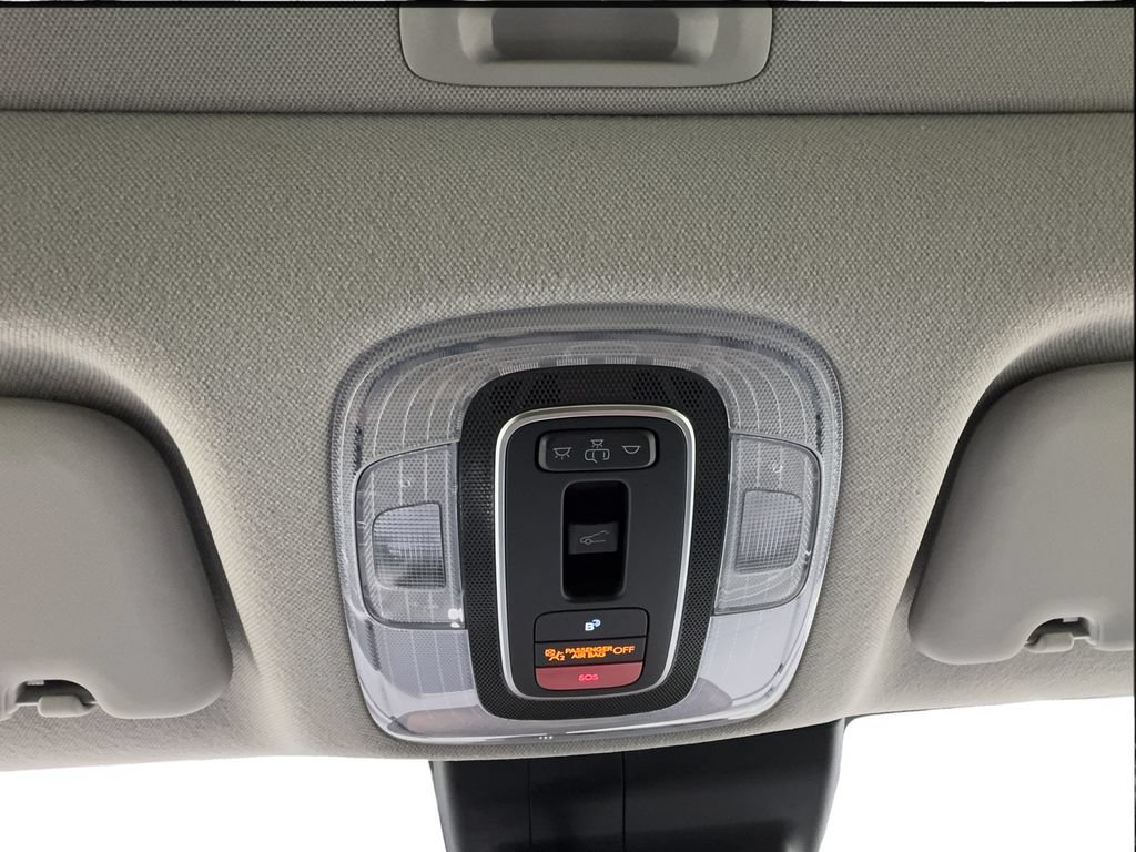 Used 2025 Hyundai Elantra SEL FWD image 48