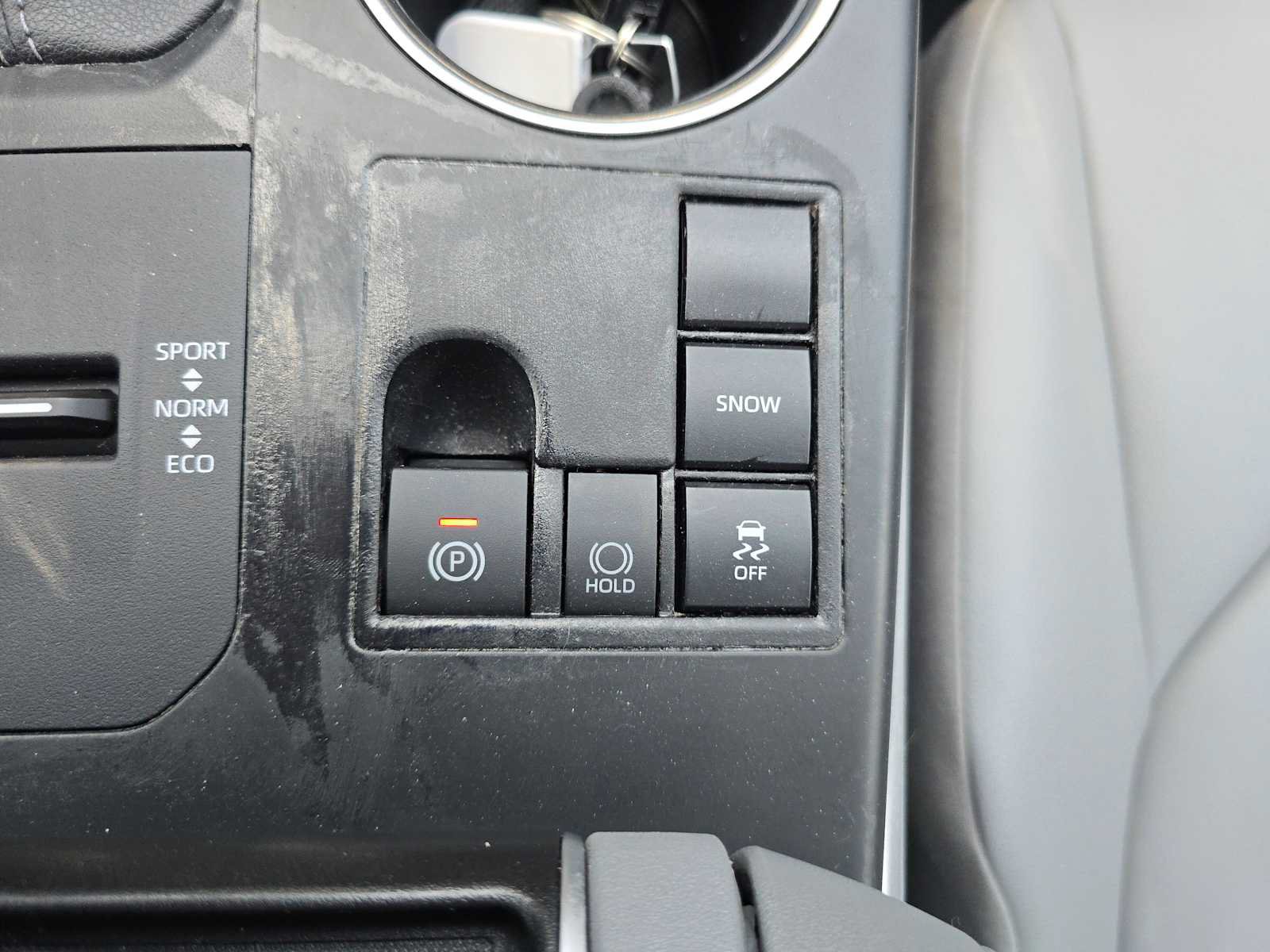Used 2023 Toyota Highlander XLE FWD image 35