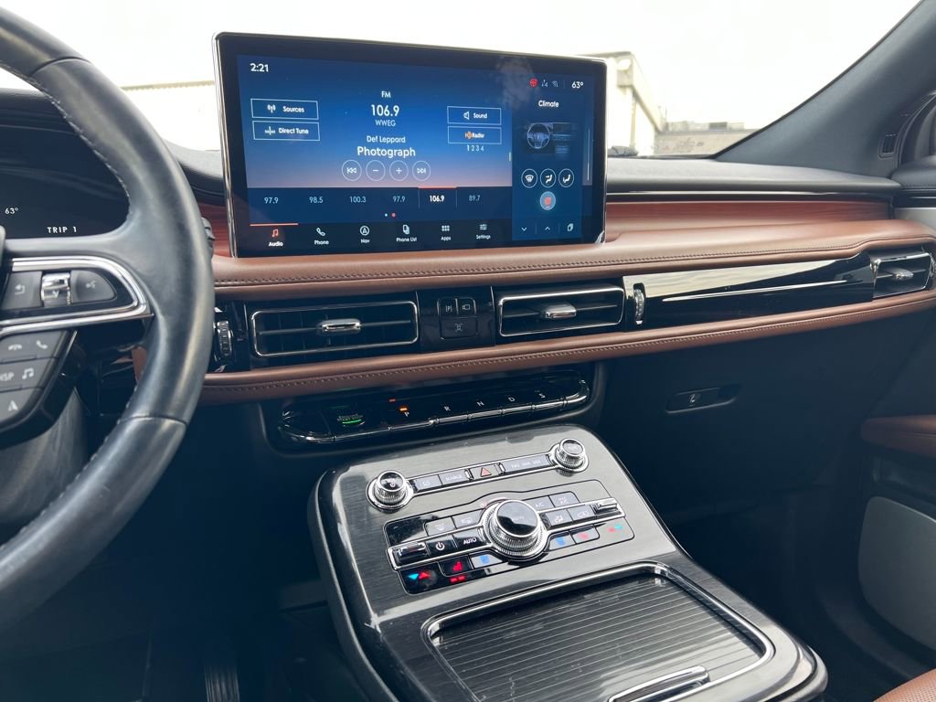 Used 2022 Lincoln Nautilus Reserve w/ Equipment Group 202A image 24