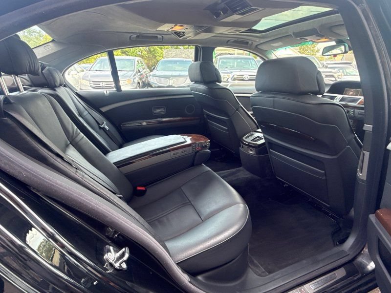 Used 2004 BMW 760Li RWD image 21