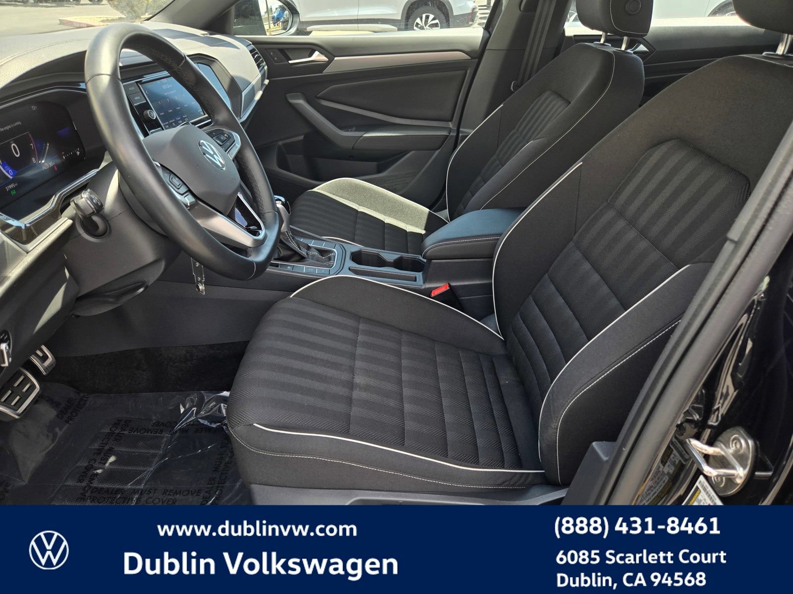 Used 2024 Volkswagen Jetta Sport FWD image 15