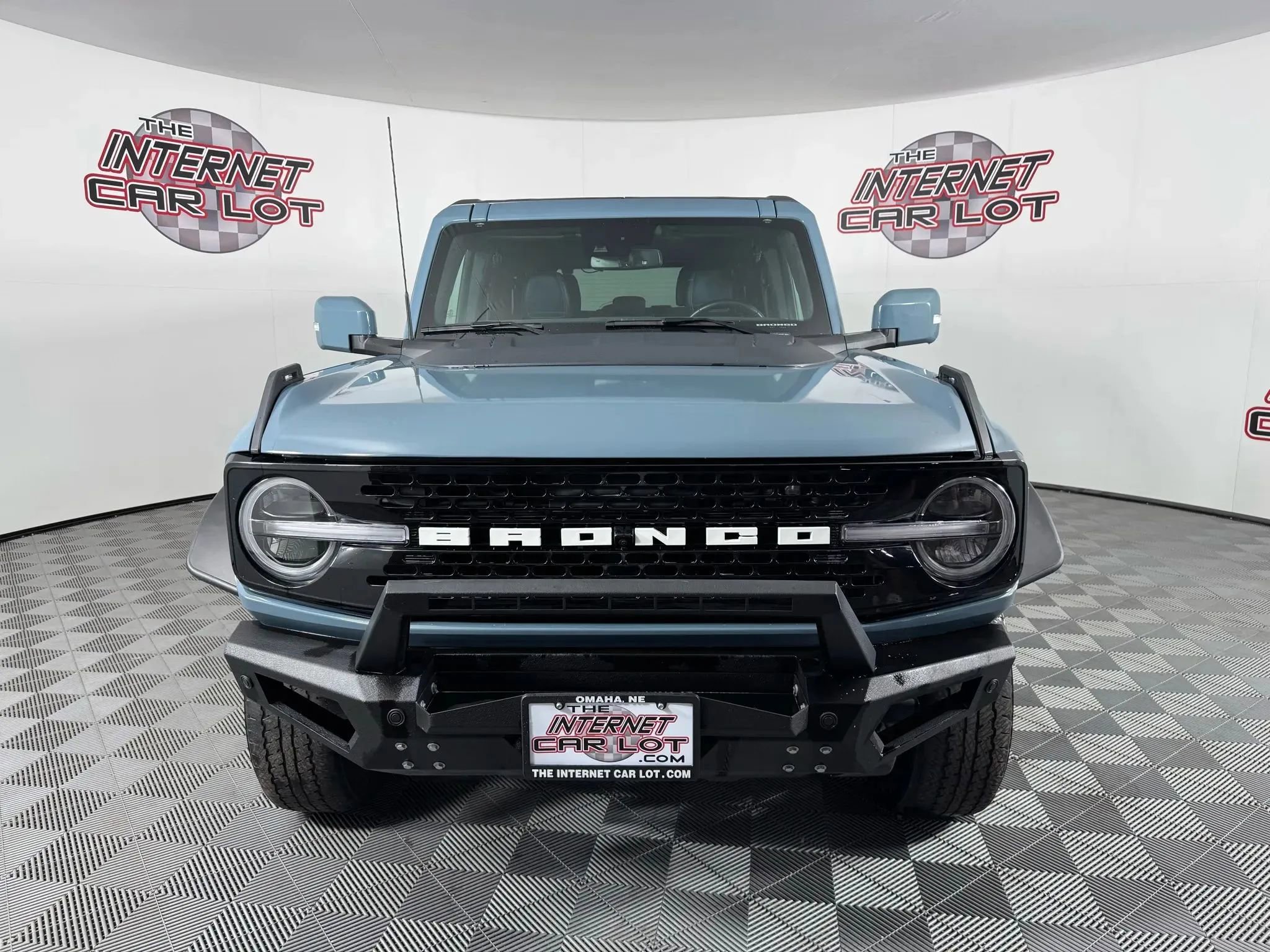 Used 2023 Ford Bronco Outer Banks image 2