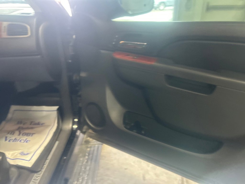 Used 2013 Chevrolet Tahoe LTZ image 22