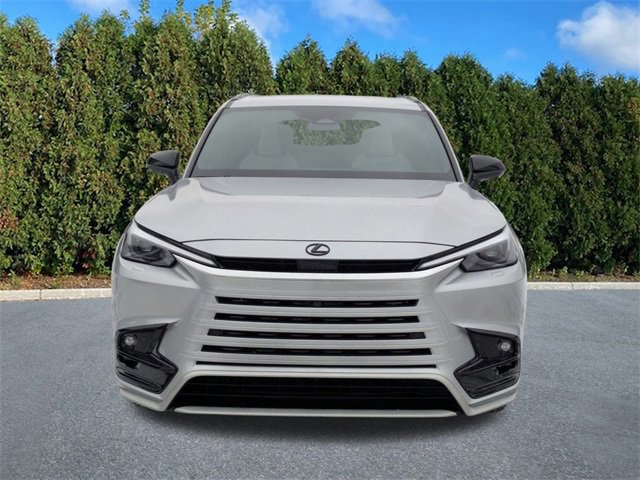 Used 2025 Lexus TX 500h AWD image 2