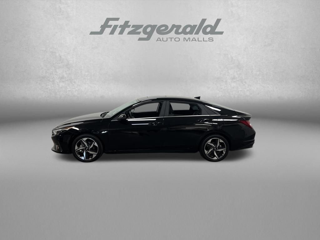 Used 2023 Hyundai Elantra Limited video 2