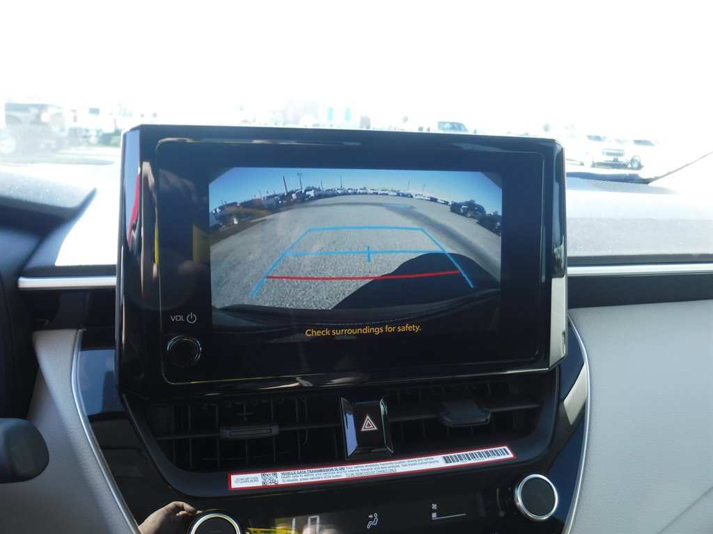 Used 2025 Toyota Corolla LE image 14