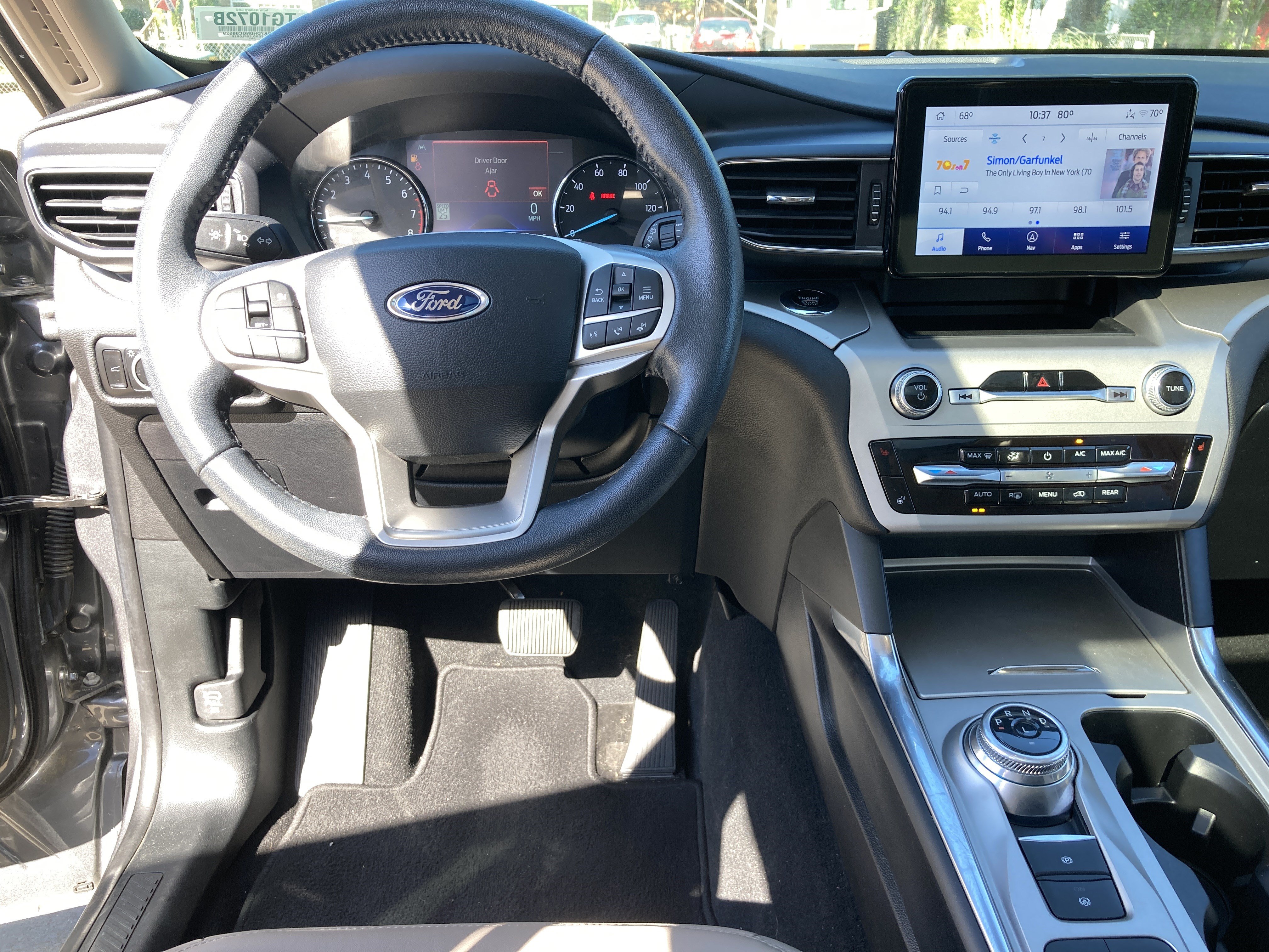 Used 2022 Ford Explorer XLT w/ Equipment Group 202A RWD image 14