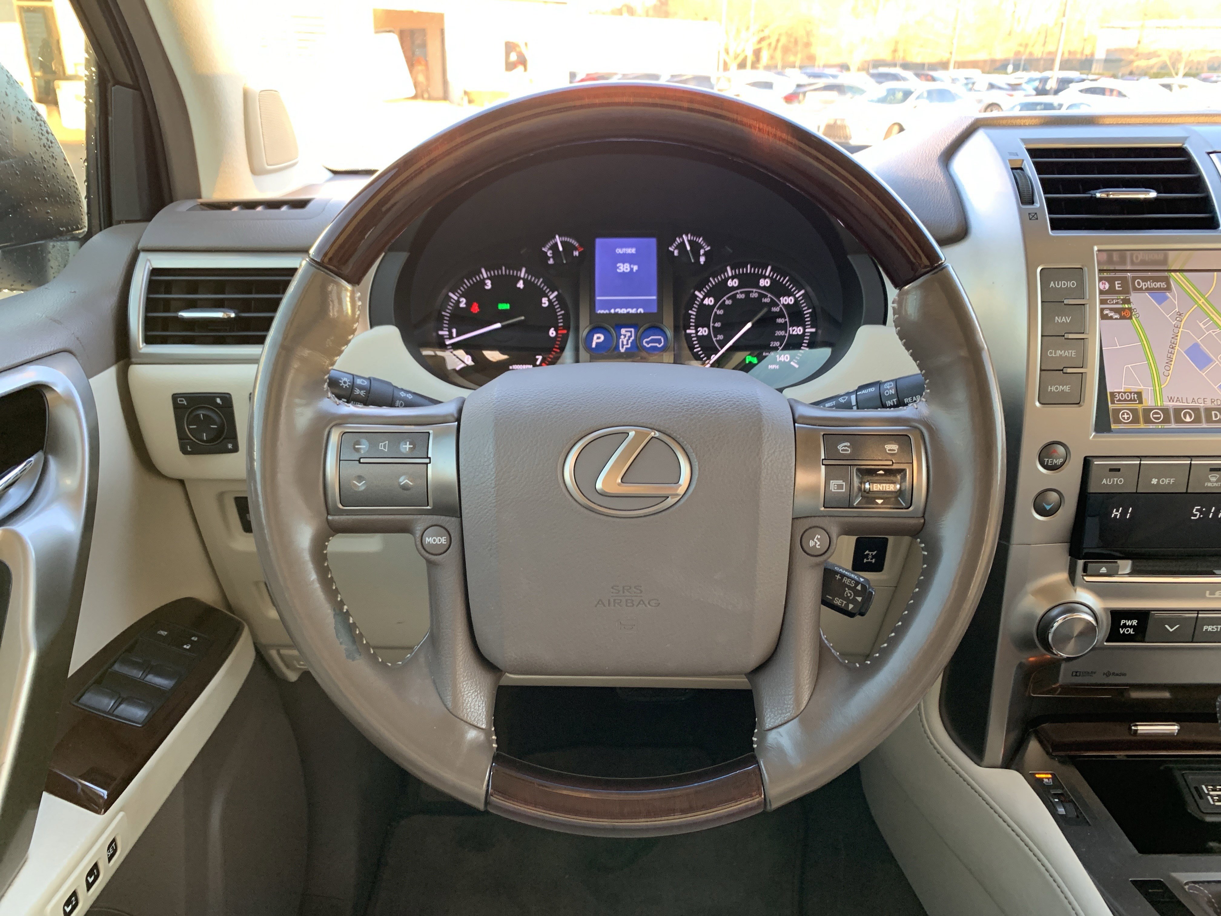 Used 2018 Lexus GX 460 Premium image 18