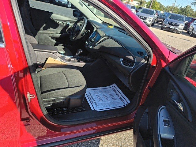 Used 2021 Chevrolet Malibu RS image 18