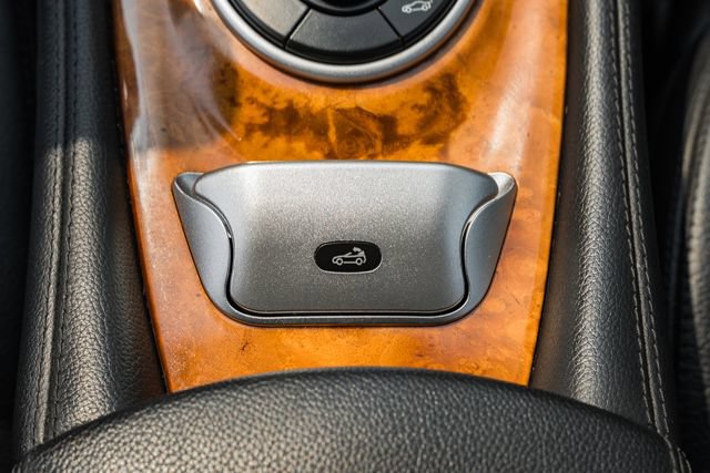 Used 2007 Mercedes-Benz SL 550 image 26