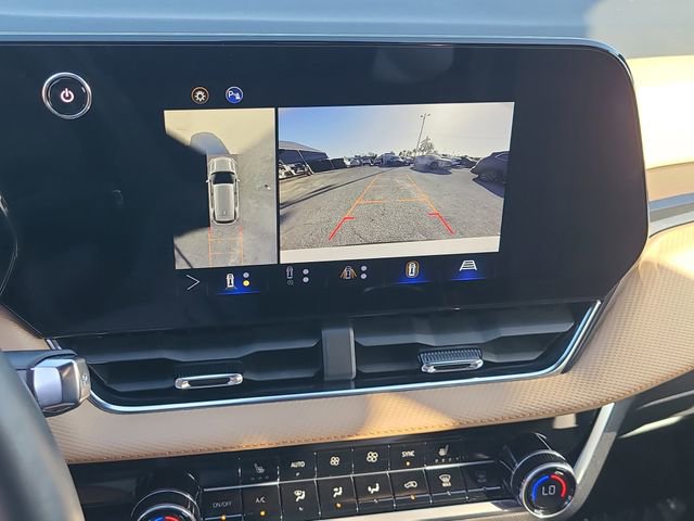 Used 2025 Chevrolet Equinox ACTIV w/ Safety and Technology Package image 33