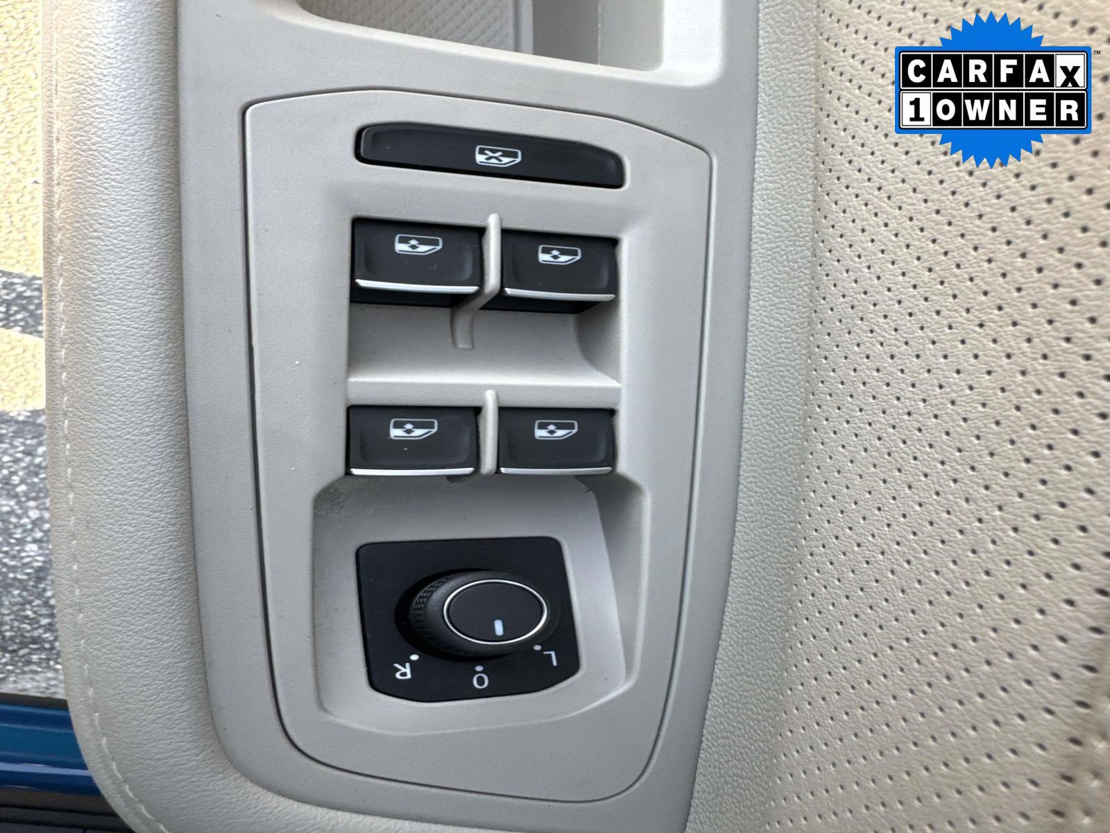 Used 2025 Volkswagen Atlas SE FWD image 22