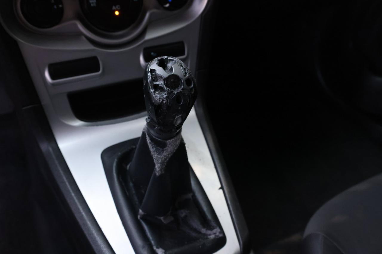Used 2014 Ford Fiesta SE w/ Exterior Protection Package FWD image 11
