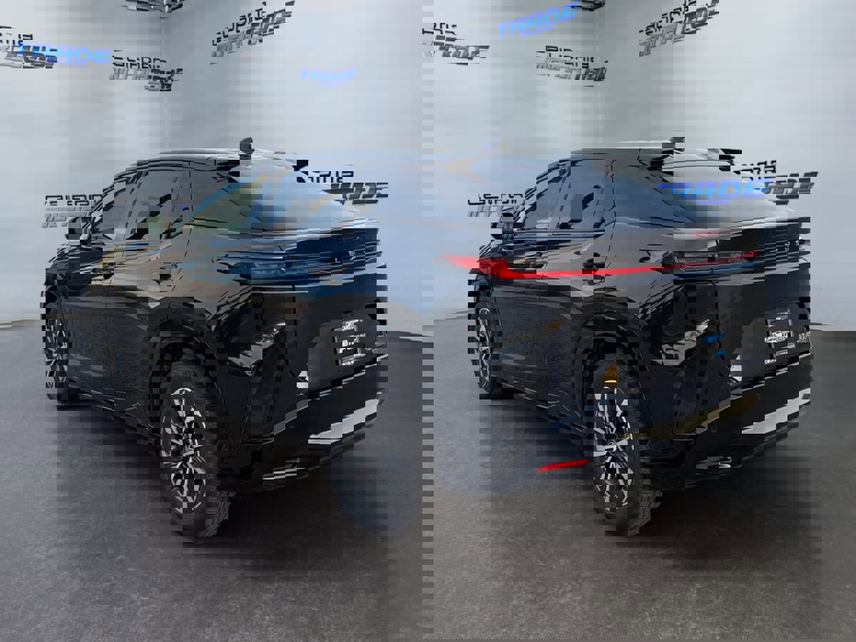 Used 2023 Lexus RZ 450e Premium w/ Technology Package image 7