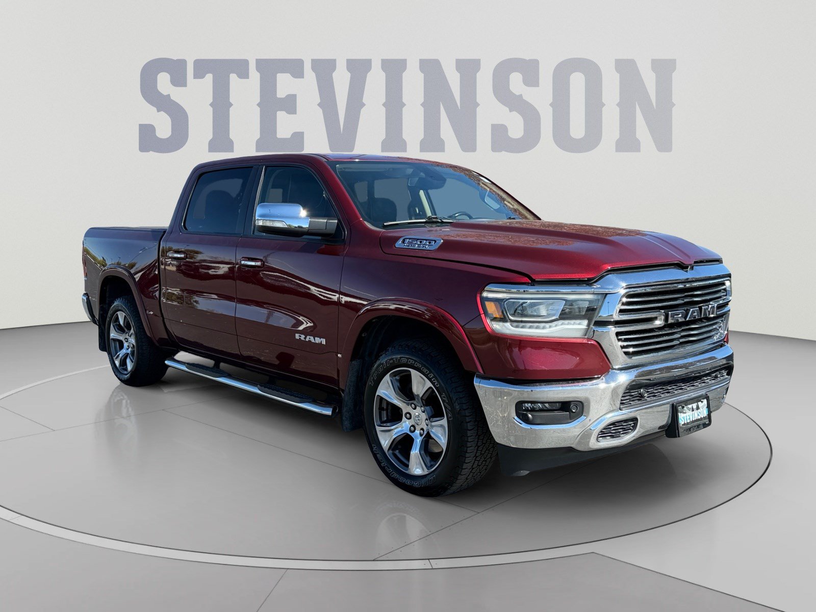 Used 2020 RAM 1500 Laramie AWD/4WD image 7