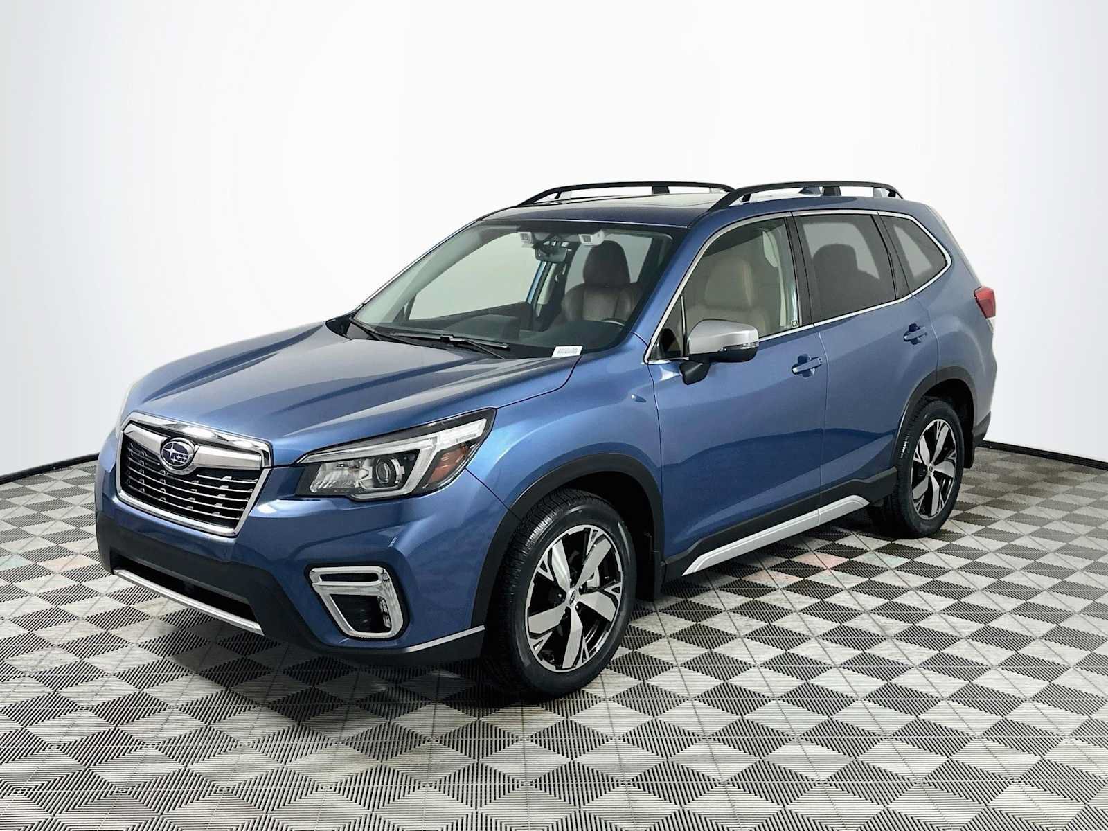 Used 2020 Subaru Forester Touring w/ Popular Package #2 AWD/4WD image 3