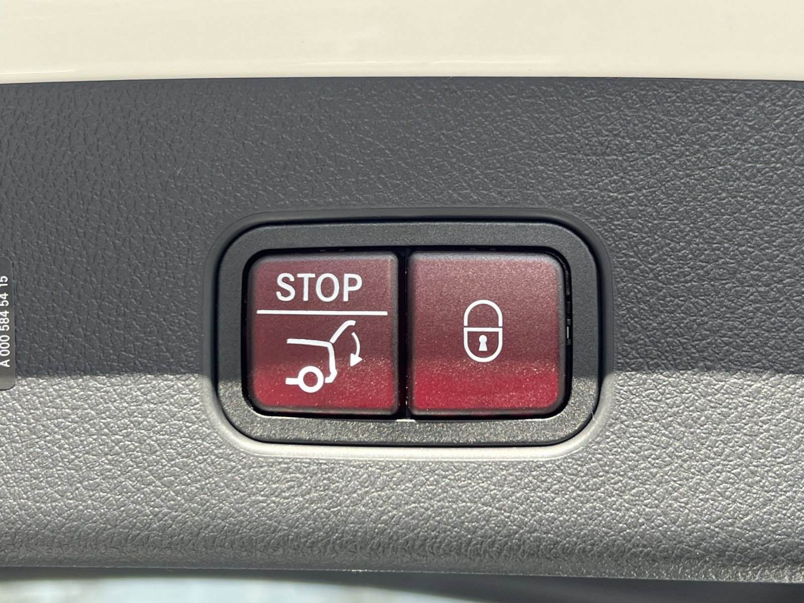 New 2026 Mercedes-Benz GLC 300 4MATIC image 25