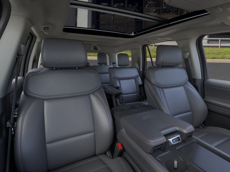 New 2025 Ford Expedition Active image 10