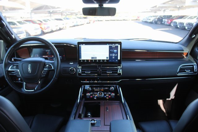Used 2024 Lincoln Navigator L Reserve image 30