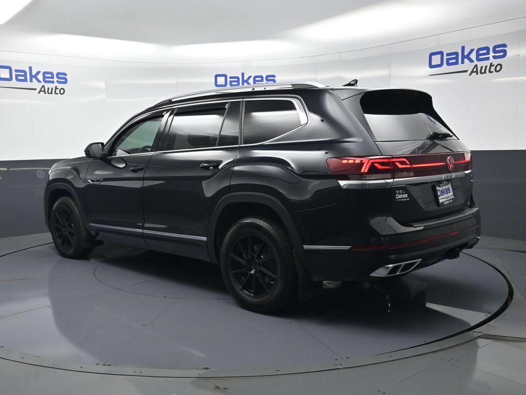 Used 2024 Volkswagen Atlas SEL Premium R-Line AWD/4WD image 5