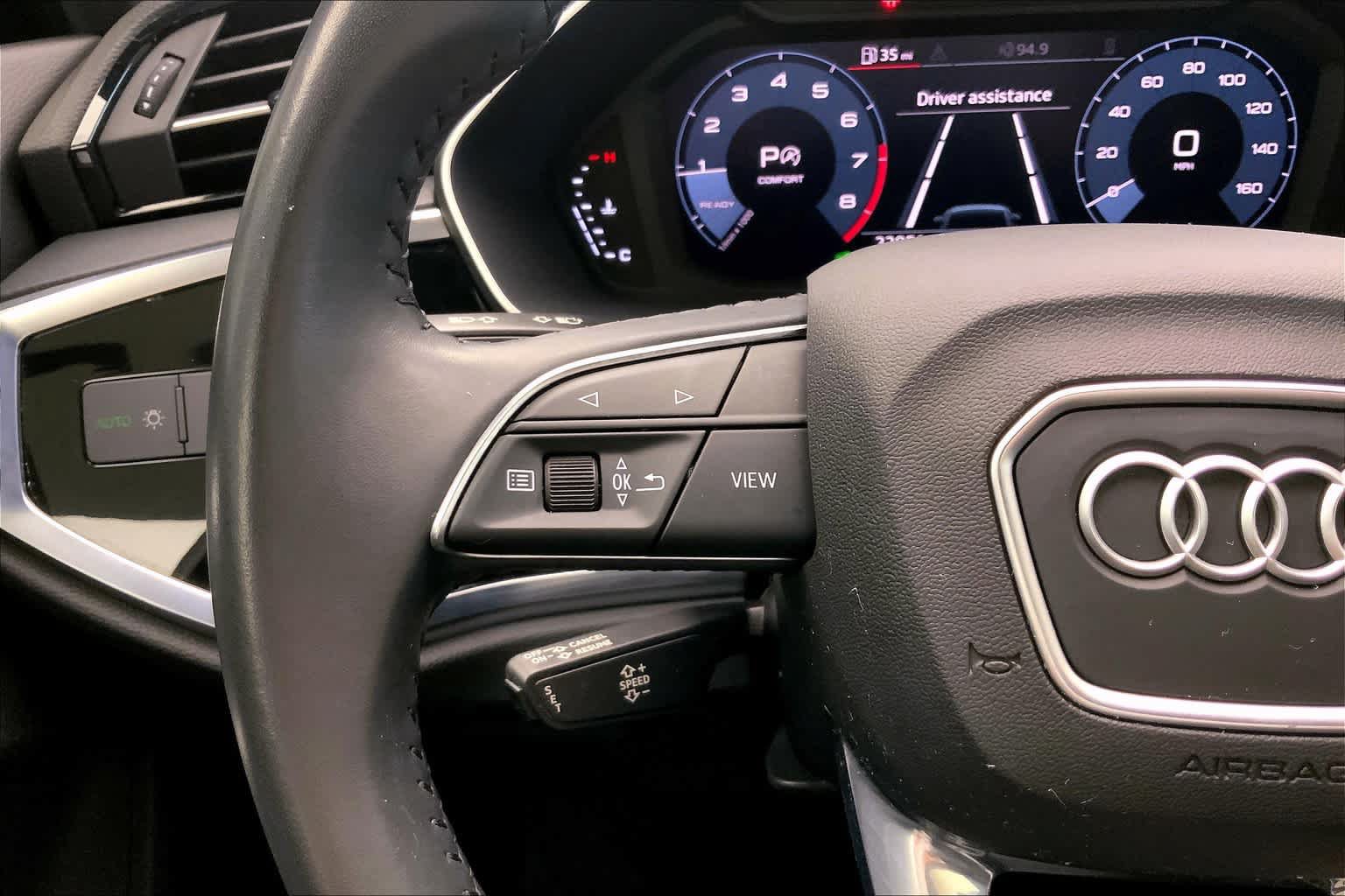Used 2020 Audi Q3 2.0T Premium w/ Convenience Package AWD/4WD image 24