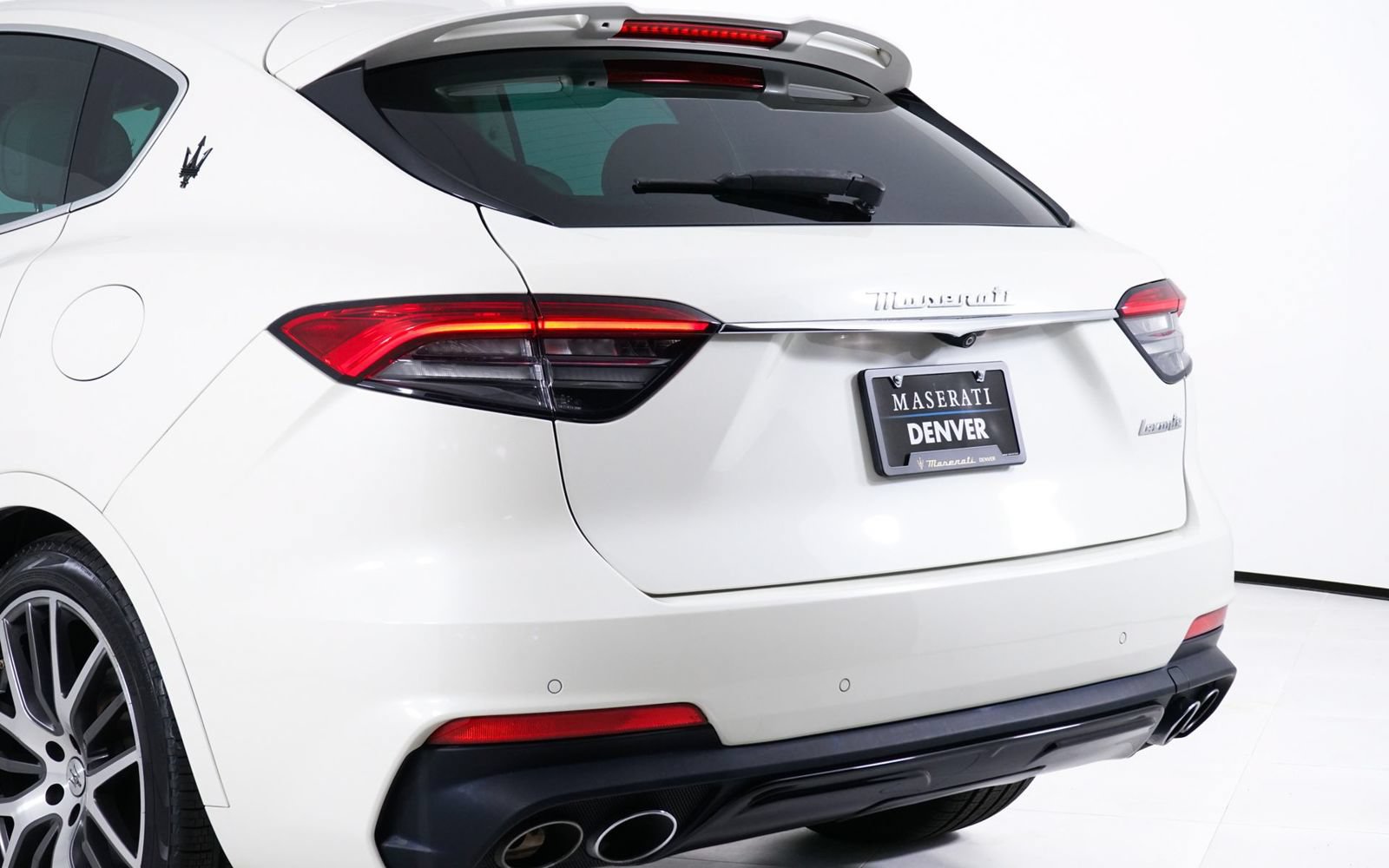 Used 2022 Maserati Levante Modena AWD/4WD image 15