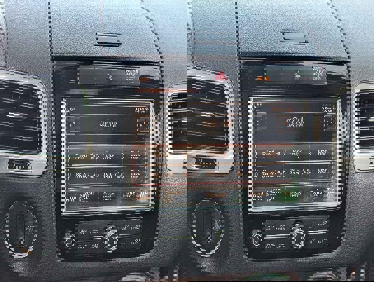 Used 2014 Volkswagen Touareg TDI image 20