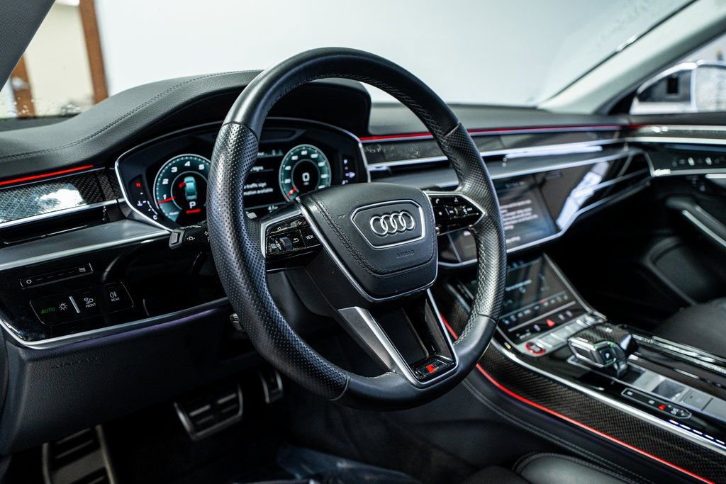 Used 2023 Audi S8 image 34