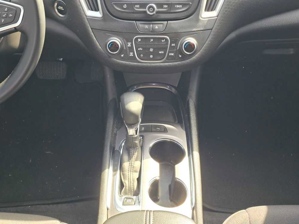 Used 2024 Chevrolet Malibu LT w/ Midnight Edition FWD image 13