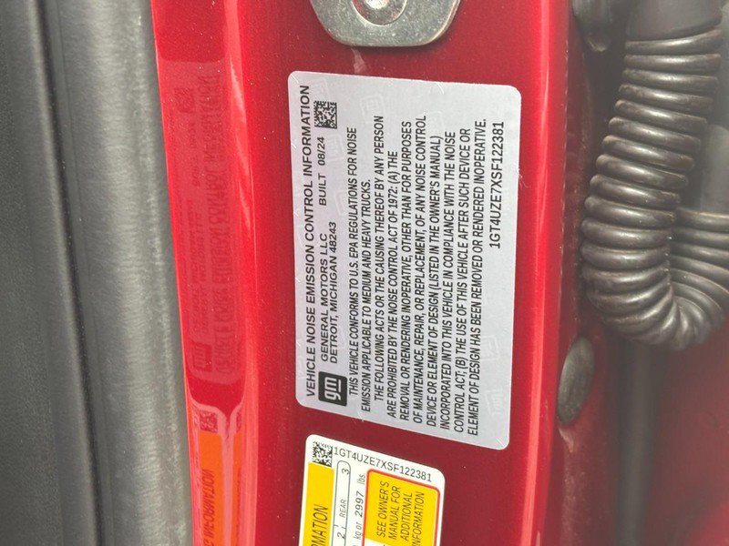 Used 2025 GMC Sierra 2500 AT4X image 27