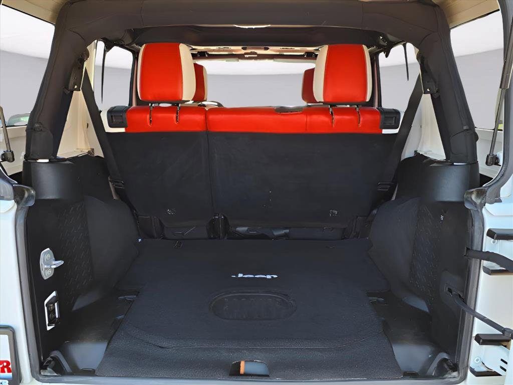 Used 2015 Jeep Wrangler Unlimited Sahara w/ Dual Top Group image 14