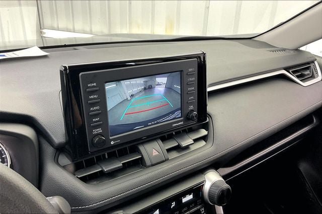 Used 2022 Toyota RAV4 LE AWD/4WD image 27