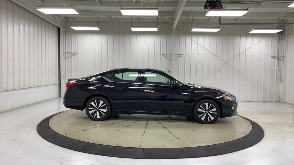 Used 2019 Nissan Altima 2.5 SL FWD image 9