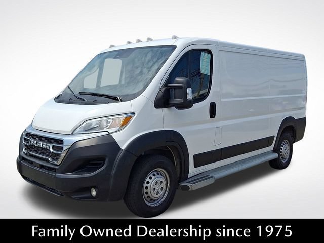 Used 2025 RAM ProMaster 2500 w/ U-Haul Equipment Group FWD image 3