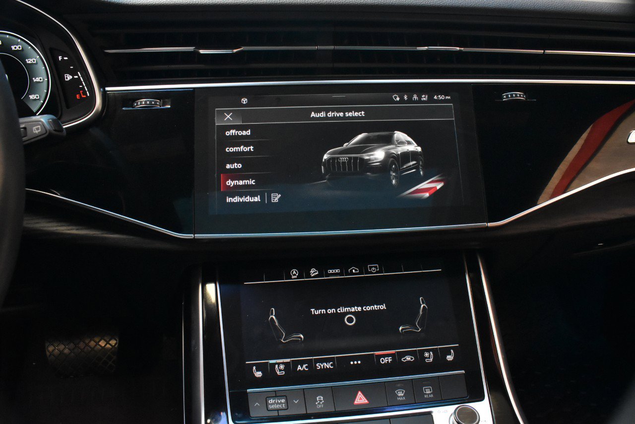 Used 2021 Audi Q8 Premium Plus image 31