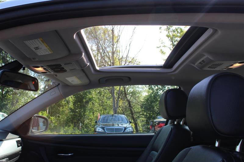 Used 2011 BMW 328i Coupe RWD image 21