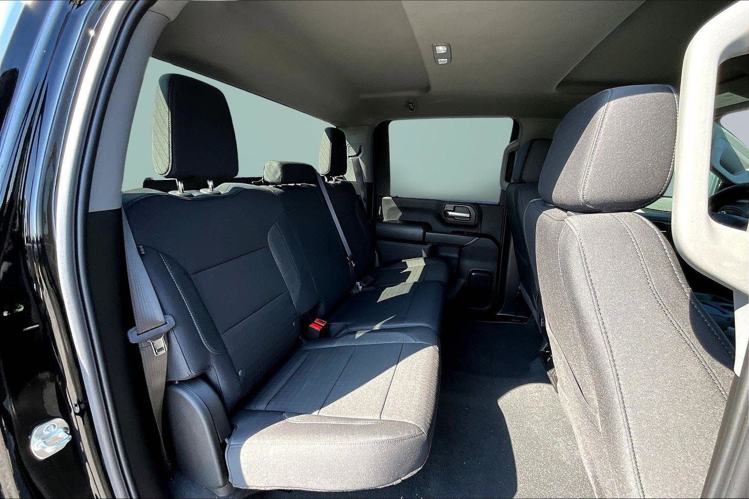 New 2026 Chevrolet Silverado 2500 Custom w/ Custom Convenience Package image 15